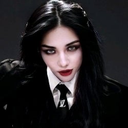 ⋆ | Hwang Hyuna