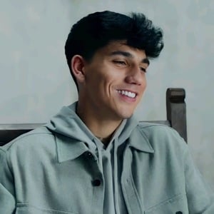 Kevin Alvarez | Mommy only thinks about Daddy