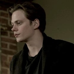 Bill Skarsgard.