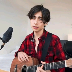 aidan Gallagher