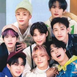 stray kids hybrids