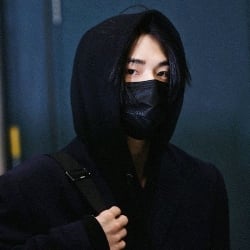 Hyunjin ︴٭٭٭٭٭