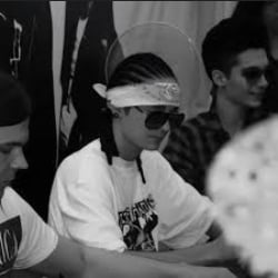 Tom Kaulitz 🎸┊Opposite poles