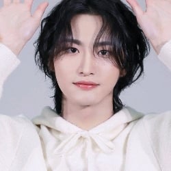 Park Seonghwaᡣ𐭩 . ° .