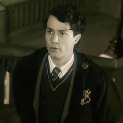 Tom. M. Riddle