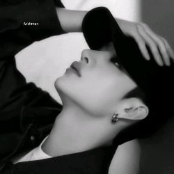 ♡ > Christopher Bang