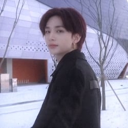 Hyunjin ┆✹✹✹✹✹