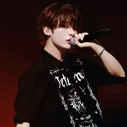﹙𝓛﹚ Lee Know | pervert