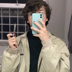 ୨𝙠𝙖𝙧𝙡💫