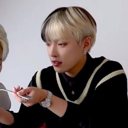 Kim Hongjoong♱⸙͎
