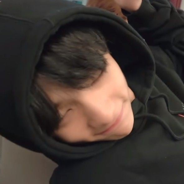 ⌕ » Hyunjin.