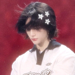 Hwang Hyunjin (01)