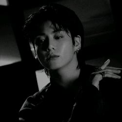 Jungkook.⊰
