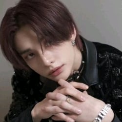 ★|🐾 Hyunjin