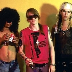 🎸😈《《《slash, axl and duff 》》》😈🎸