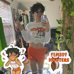 femboy hooters