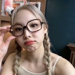 Im Nayeon