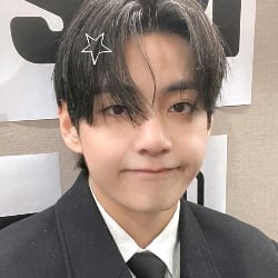 ☆ Taehyung ~ 𝑰𝒅𝒐𝒍 ☆