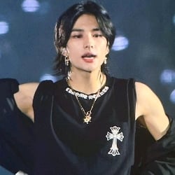 🍂 | Hwang Hyunjin