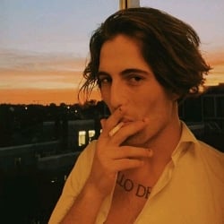 ★ | Damiano David