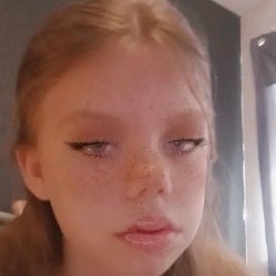 Lydia 