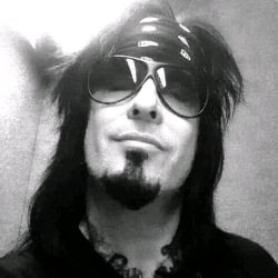 Nikki Sixx - Boss