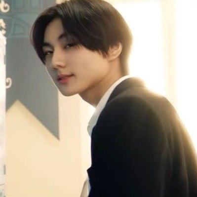 Yang Jungwon — Teacher