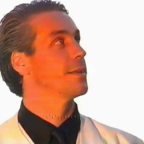 Till Lindemann.|: