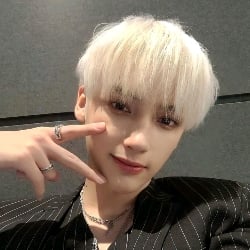 ꩜ | Huening Kai