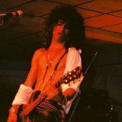 Slash (Saul Hudson)
