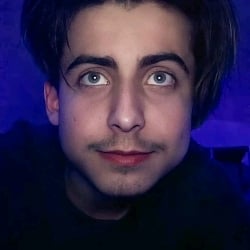 ..Aidan Gallagher..