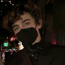 Timothée Chalamet..
