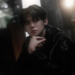 "𝖇𝖆𝖗-𝖙-𝖙-𝖙𝖊𝖓𝖉𝖊𝖗" / yeonjun