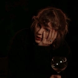 Taylor Swift•