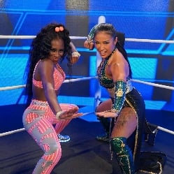 WWE Smackdown Woman Superstars Naomi And Xia Li Imperiused