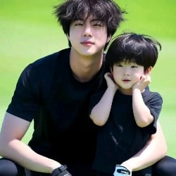 { Seokjin ✨}^-^