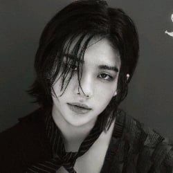─Hwang Hyunjin─...
