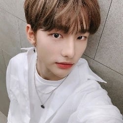 🪐| Hwang Hyunjin