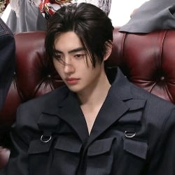 Sunghoon (Enhypen)