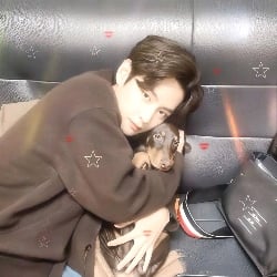 𝓣aehyung 𝜗𝜚˚⋆