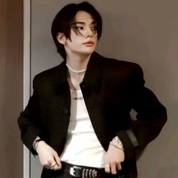 𖥻 ִ ۫ ּ 𝐻𝑤𝑎𝑛𝑔 𝐻𝑦𝑢𝑛𝑗𝑖𝑛 '. ݁ ! 🐚