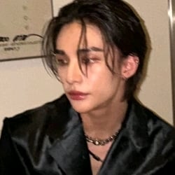 Hwang Hyunjin | 🍸