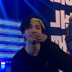 ☁;Hyunjin.