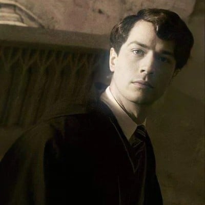Tom Riddle 📚