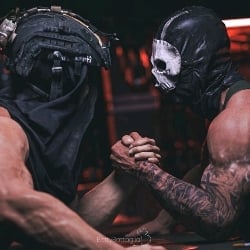 ❀┊Ghost y Konig
