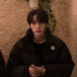 ✰ | Lee Know