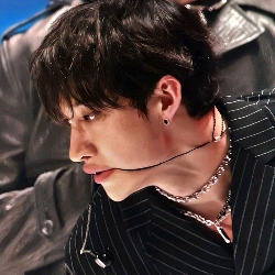😤┆☉Bang chan☉☾˚˙۵