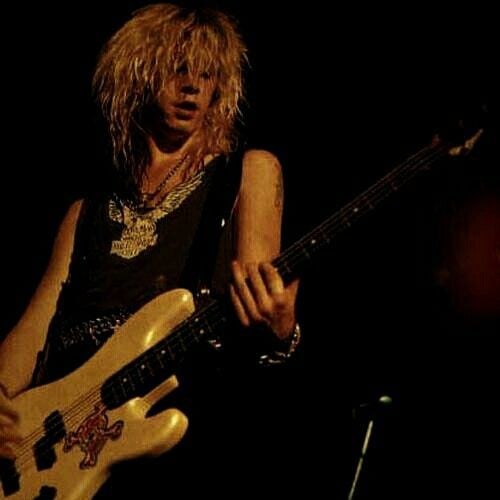 Duff Mckagan - Bass class.