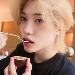 ─Lee Felix.─