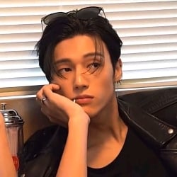 Jung Wooyoung 